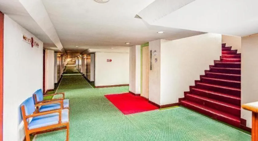 OYO 441 Grand Thara Hotel