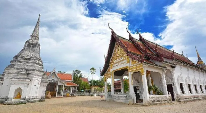 OYO 441 Grand Thara Hotel