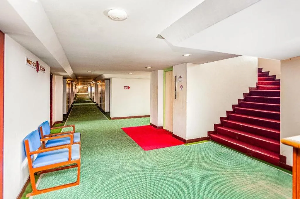 OYO 441 Grand Thara Hotel