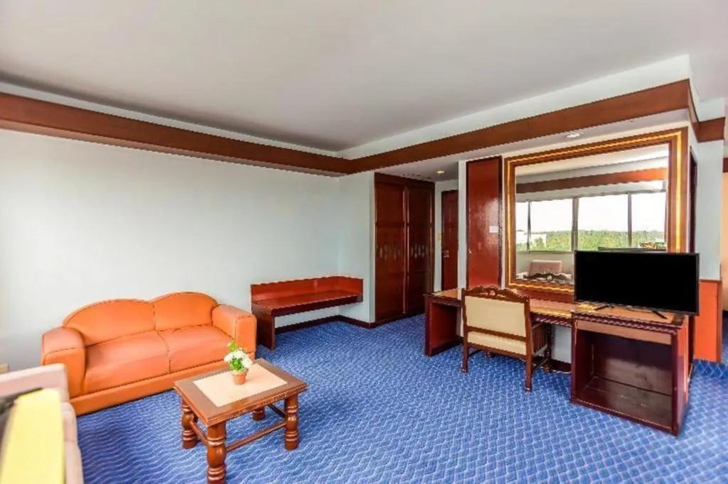 OYO 441 Grand Thara Hotel