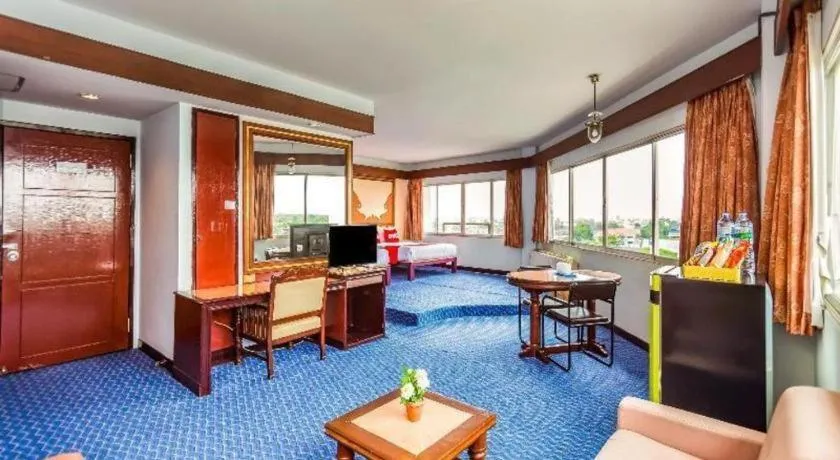 OYO 441 Grand Thara Hotel