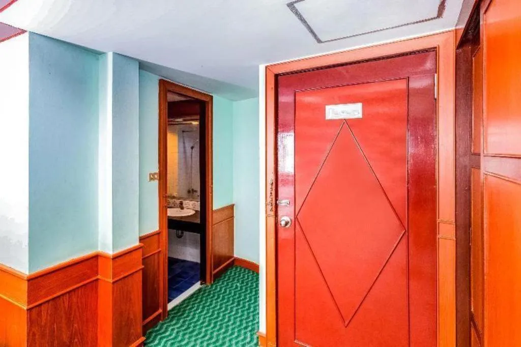 OYO 441 Grand Thara Hotel