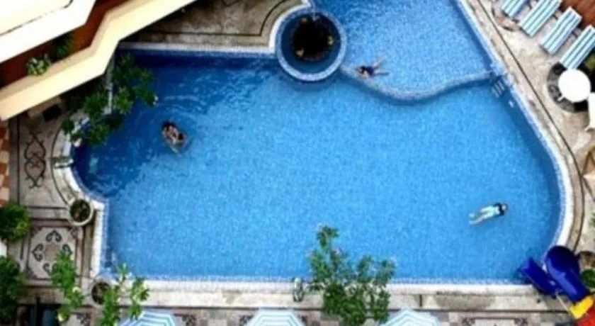 Grand Tiga Mustika Hotel