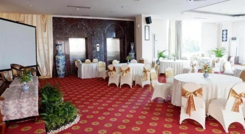 Grand Tiga Mustika Hotel