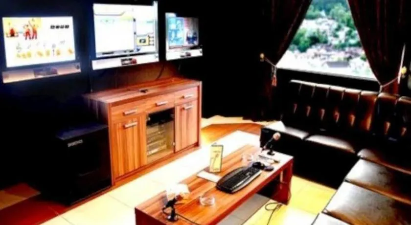 Grand Tiga Mustika Hotel