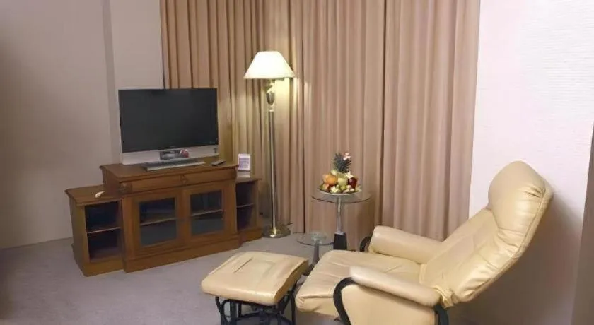 Grand Tiga Mustika Hotel