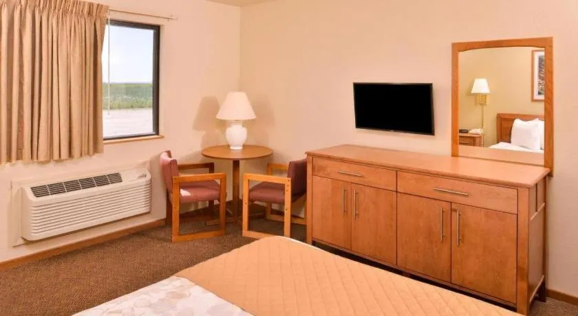 Bed in Americas Best Value Inn Missouri Valley