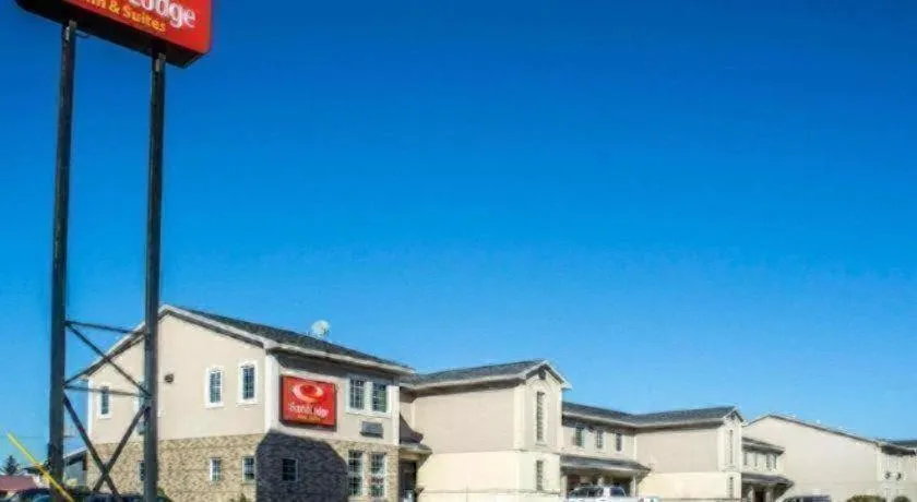 Econo Lodge Inn & Suites North Syracuse Airport