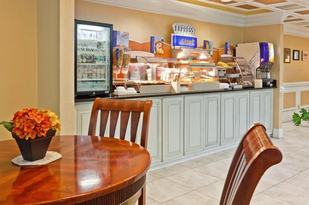 HOLIDAY INN EXPRESS RINGGOLD (CHATTANOOGA AREA) By IHG