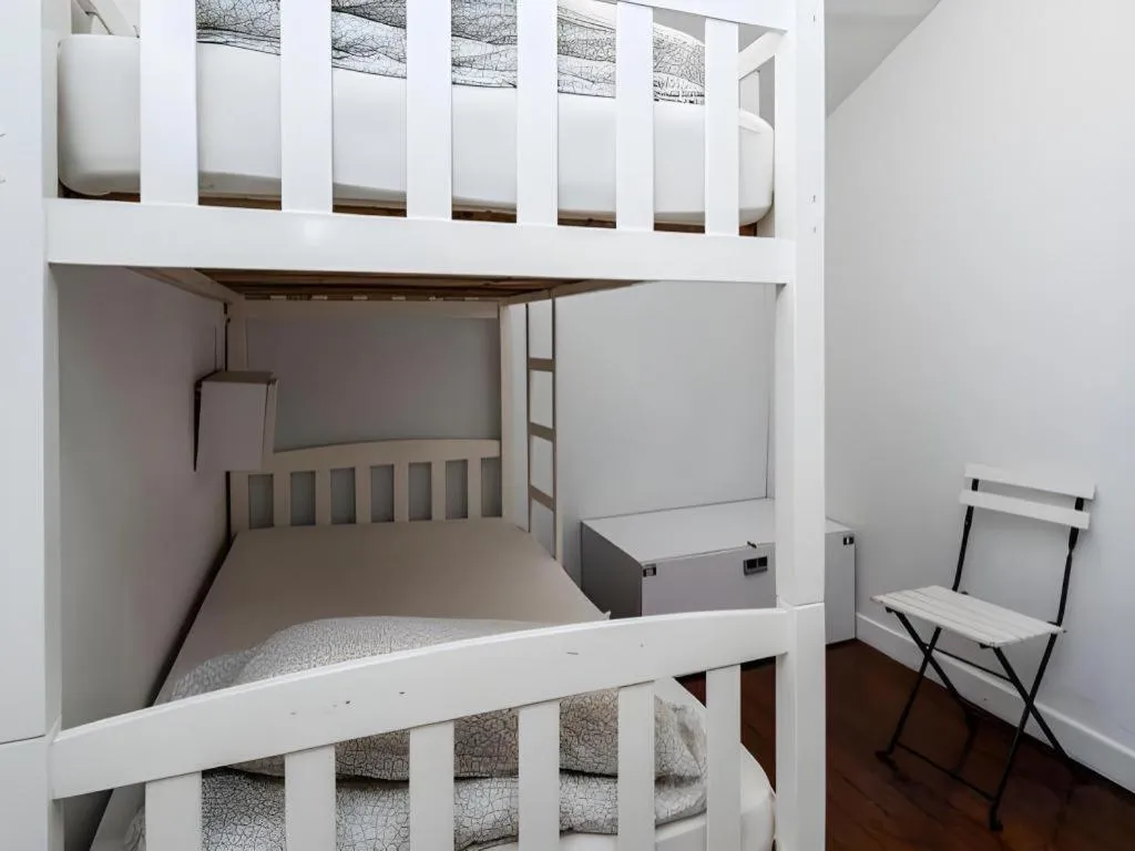 Bed in Royal Hostel Singapore