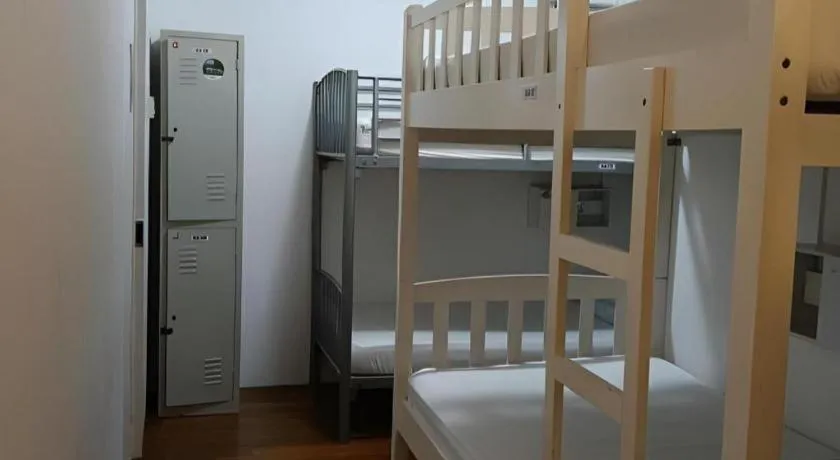 Bed in Royal Hostel Singapore