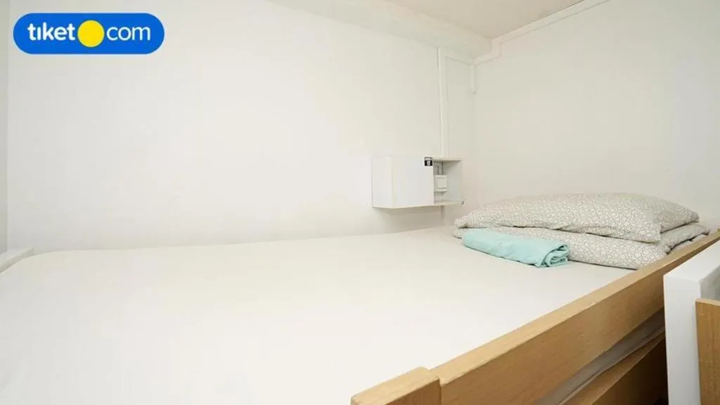 Bed in Royal Hostel Singapore