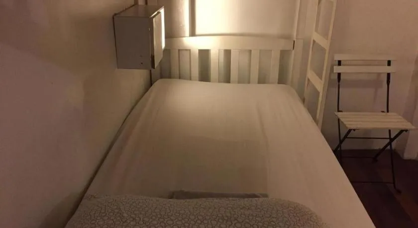 Bed in Royal Hostel Singapore