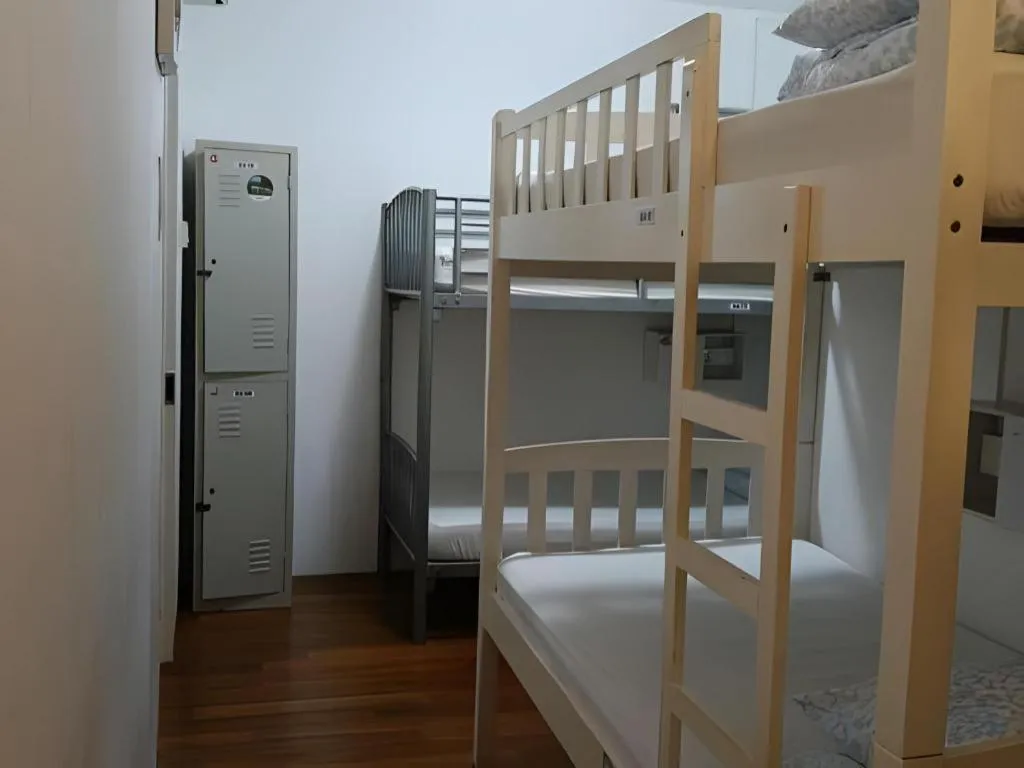 Bed in Royal Hostel Singapore