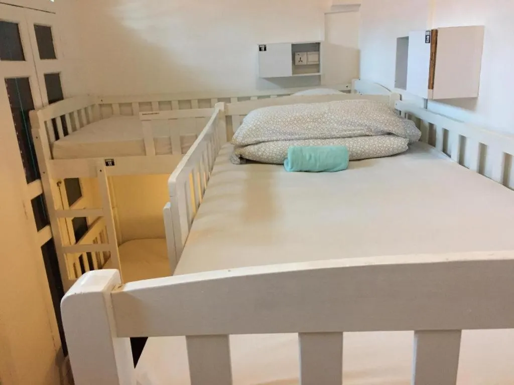 Bed in Royal Hostel Singapore