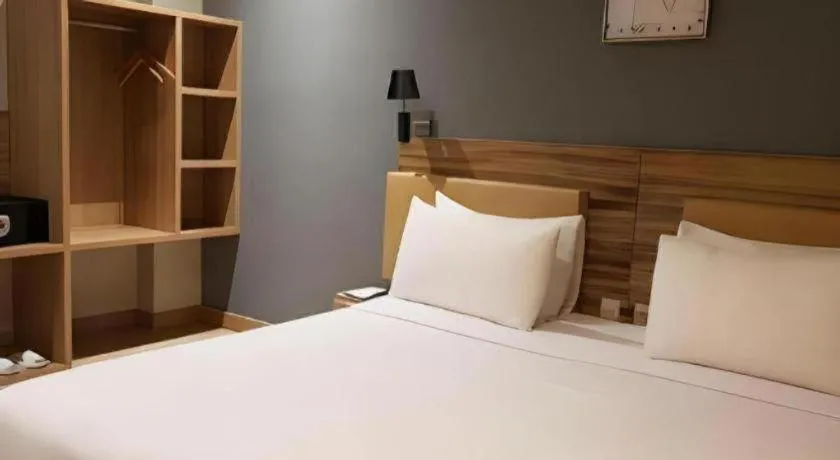Bed in U Stay Hotel Mangga Besar