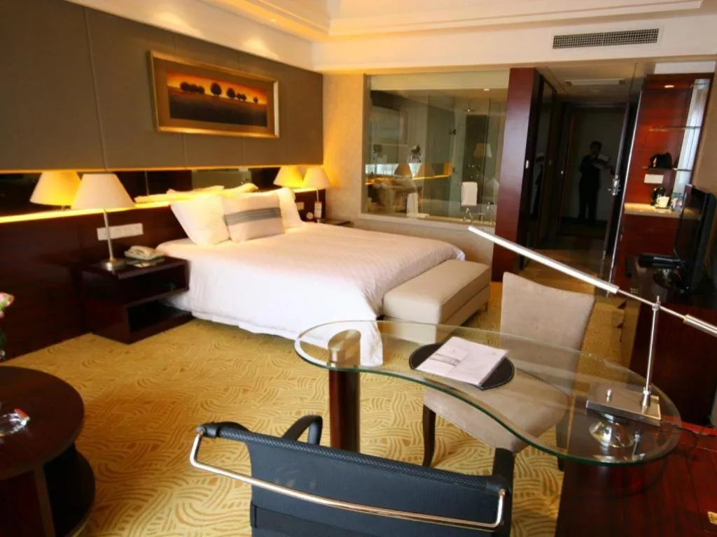 Bed in Zhangjiagang Guomao Hotel