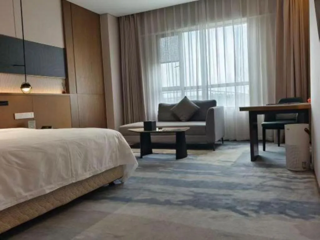 Bed in Zhangjiagang Guomao Hotel