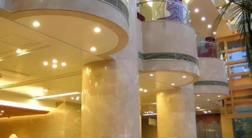 Zhangjiagang Guomao Hotel