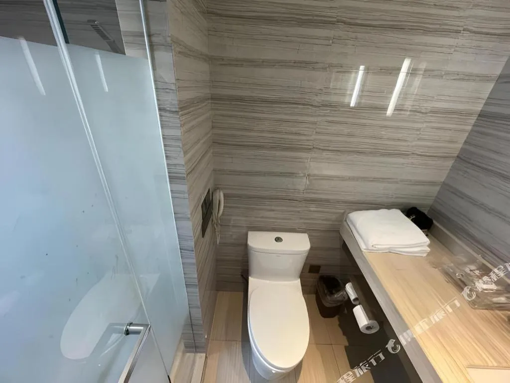 Zhangjiagang Guomao Hotel