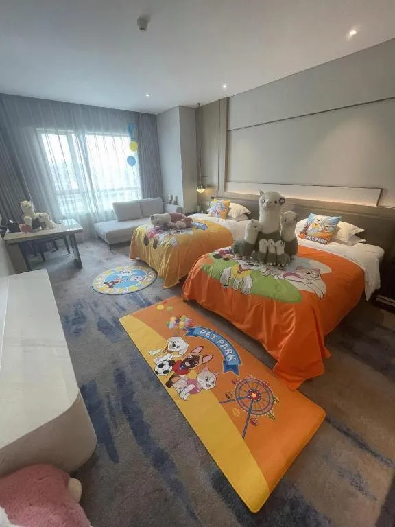 Bed in Zhangjiagang Guomao Hotel