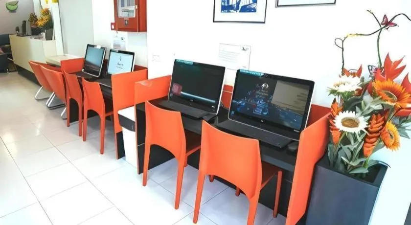 G4 Station Backpackers Hostel