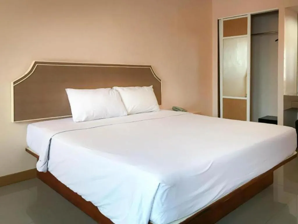 Bed in J Two S Pratunam Hotel