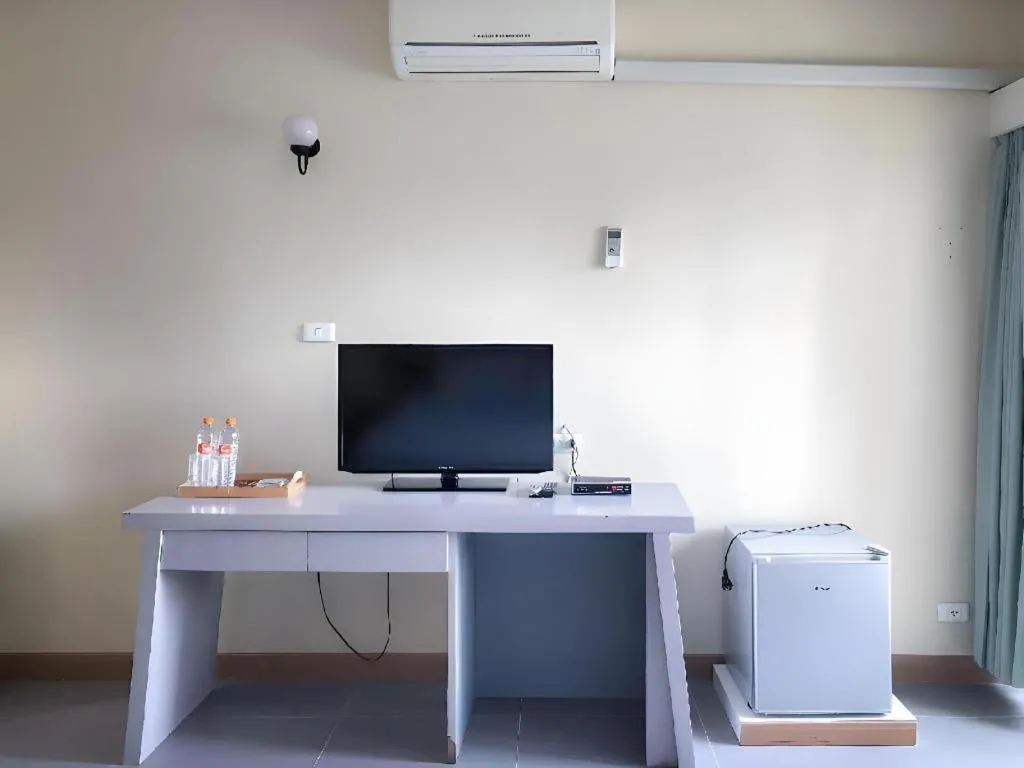 J Two S Pratunam Hotel