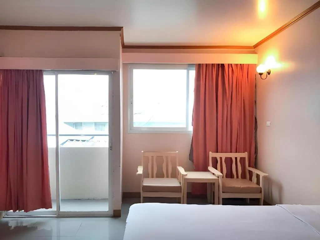 Bed in J Two S Pratunam Hotel