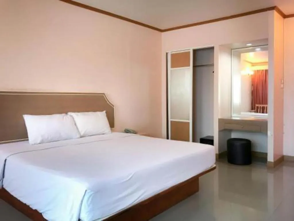 Bed in J Two S Pratunam Hotel