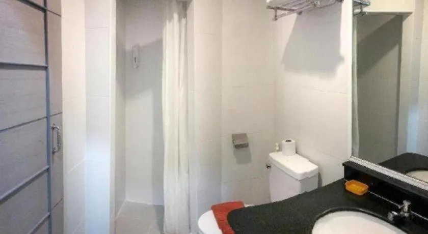 J Two S Pratunam Hotel