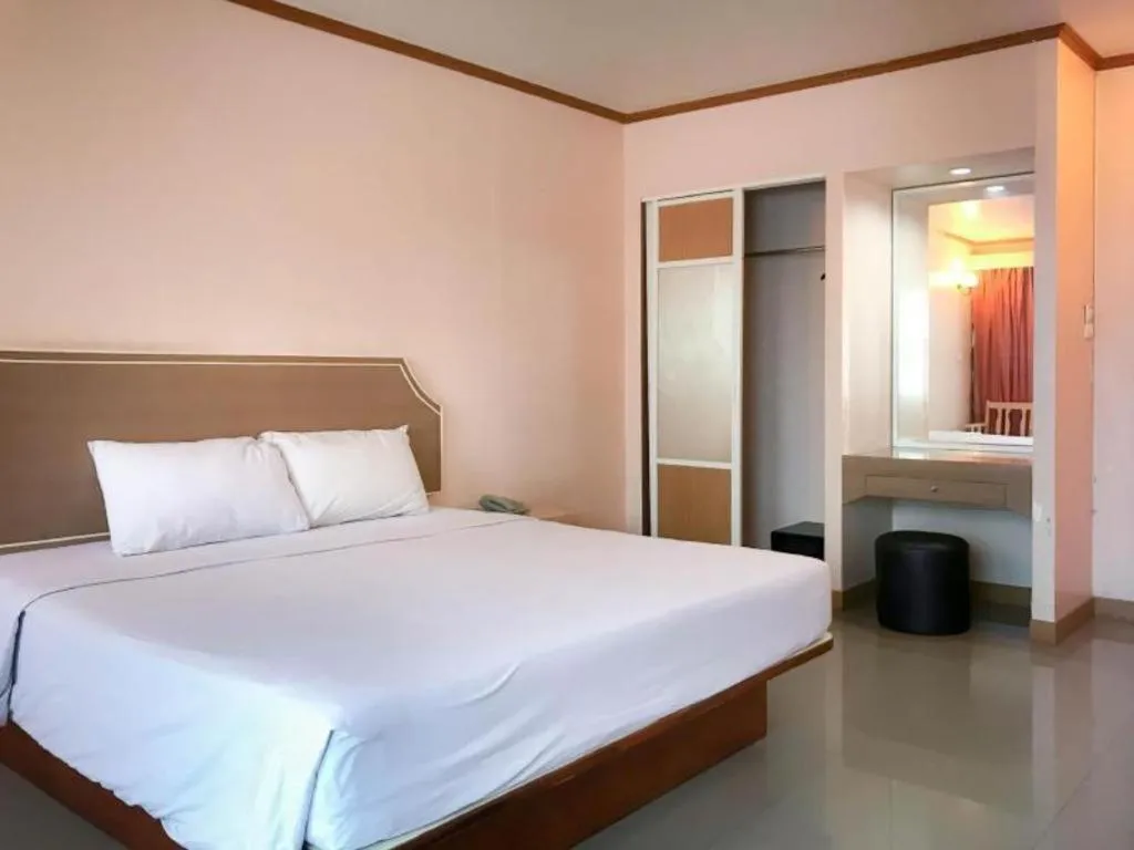 Bed in J Two S Pratunam Hotel