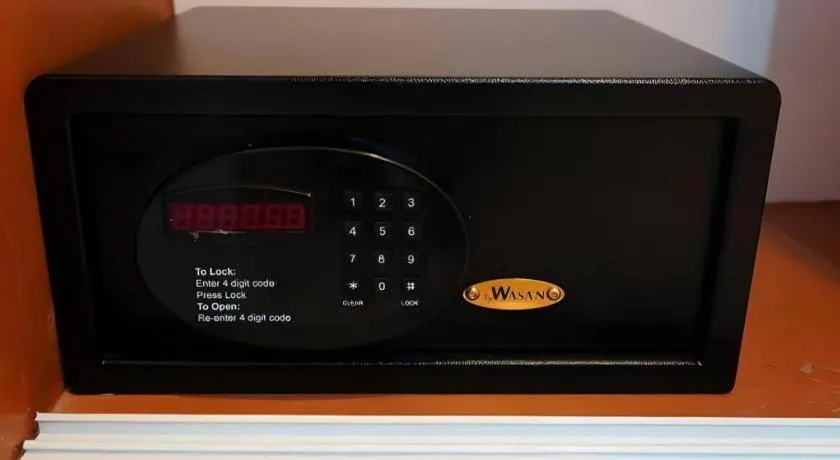 J Two S Pratunam Hotel