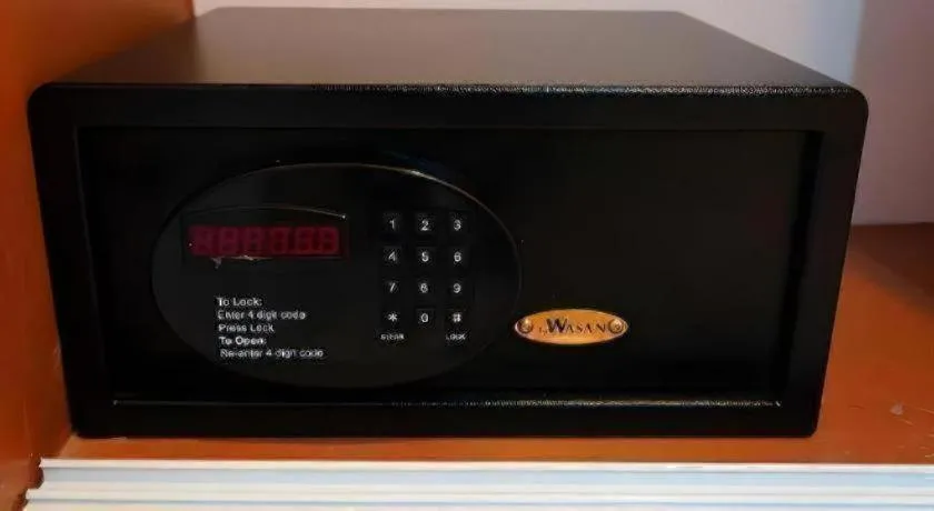 J Two S Pratunam Hotel