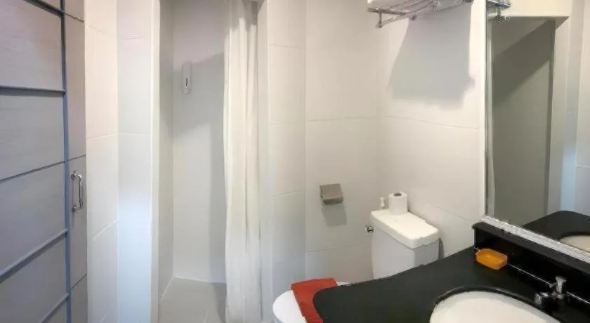 J Two S Pratunam Hotel