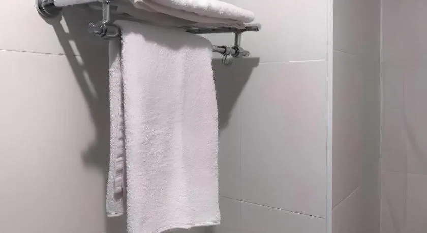 J Two S Pratunam Hotel