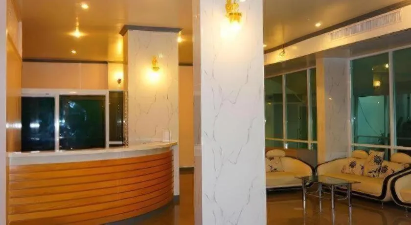 J Two S Pratunam Hotel