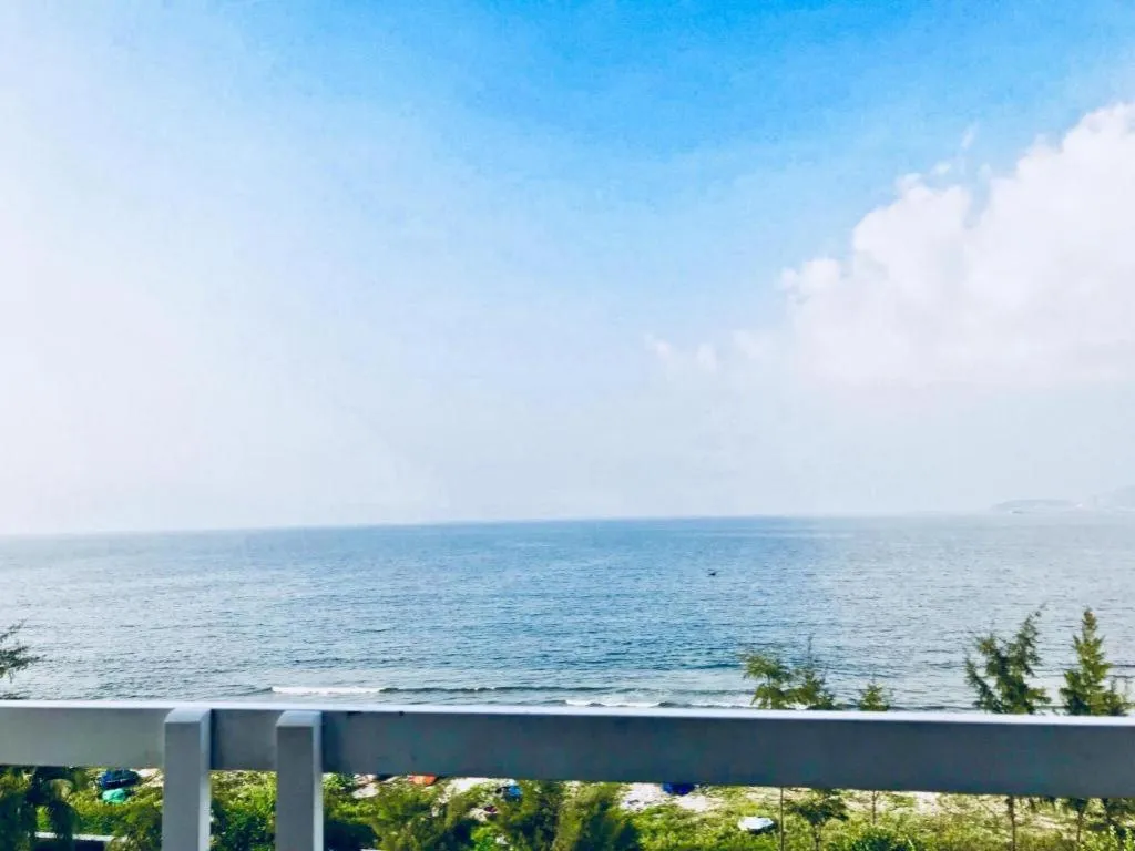 Whale Ocean View Hotel