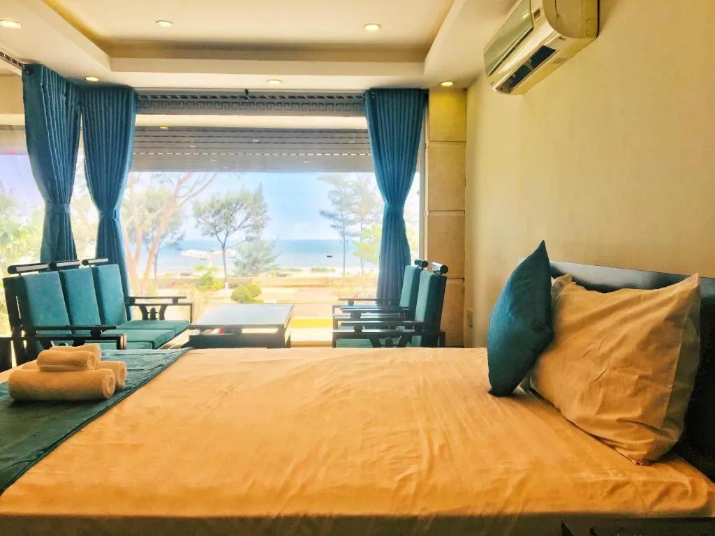 Bed in Whale Ocean View Hotel