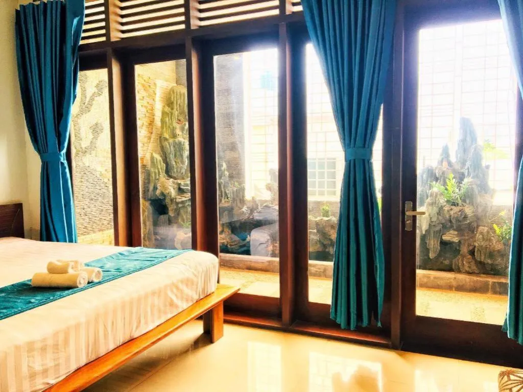 Bed in Whale Ocean View Hotel