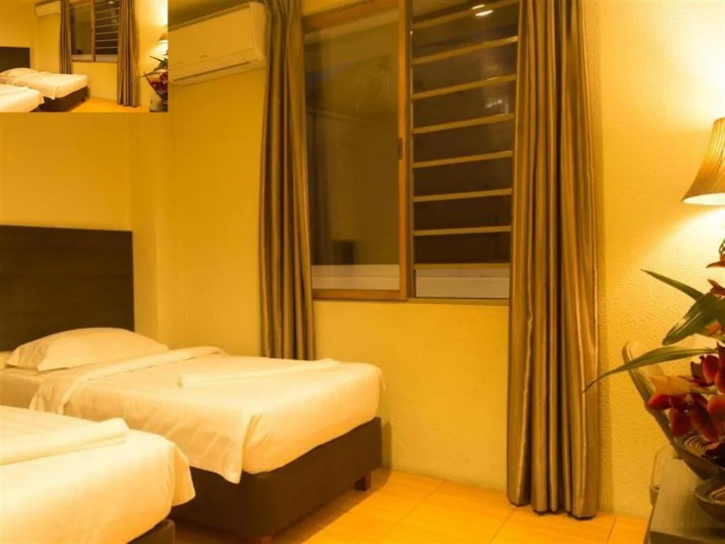 Bed in City Center Hotel