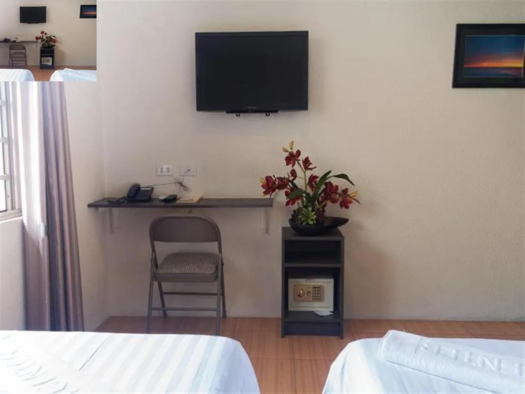 Bed in City Center Hotel