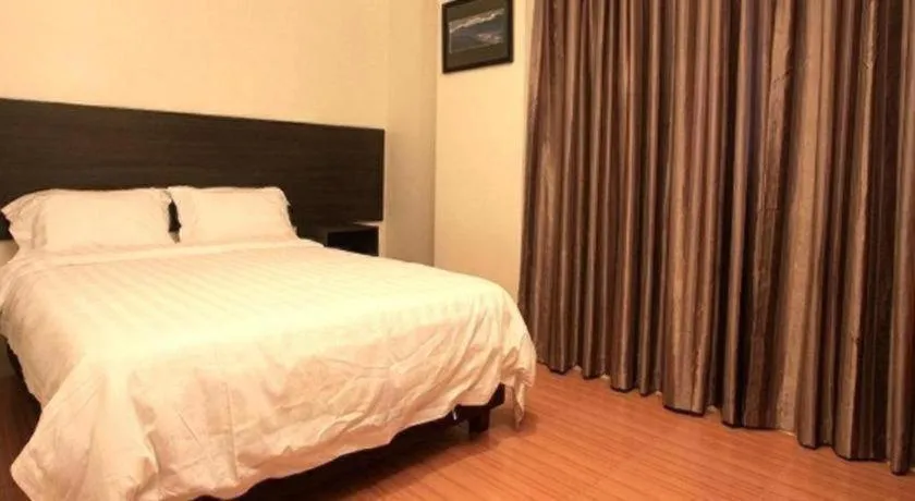 Bed in City Center Hotel