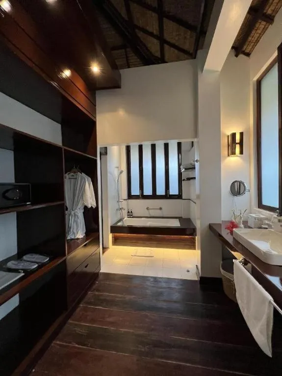 Bed in Isla Cabana Resort