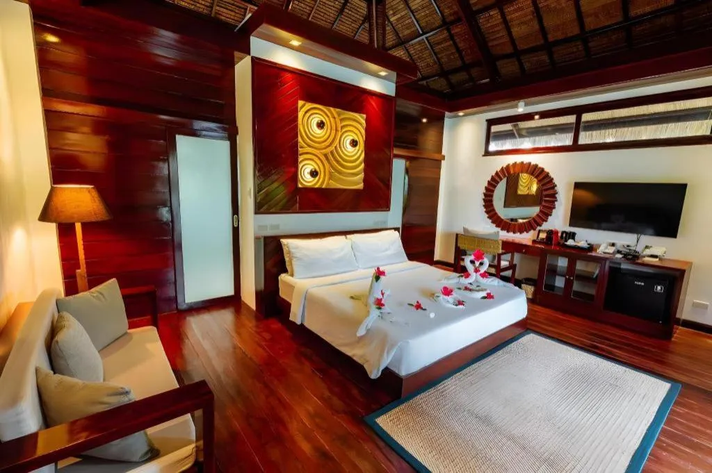 Bed in Isla Cabana Resort