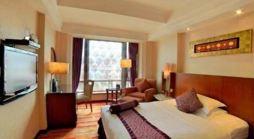 Bed in Gem Flower Jinyu Sunshine Hotel