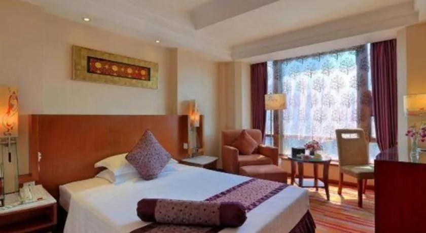 Bed in Gem Flower Jinyu Sunshine Hotel