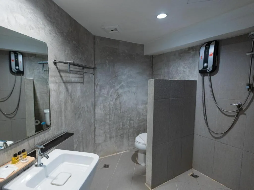 B2 Jomtien Pattaya Boutique & Budget Hotel