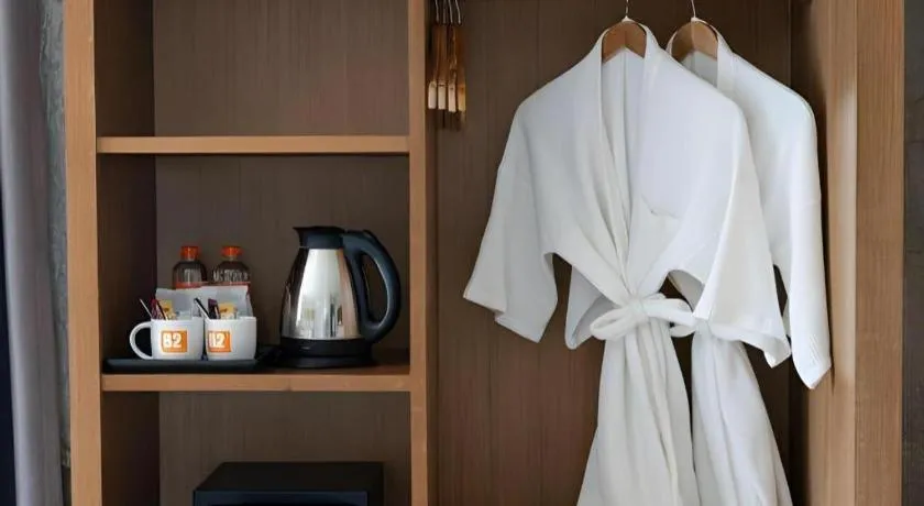 B2 Jomtien Pattaya Boutique & Budget Hotel