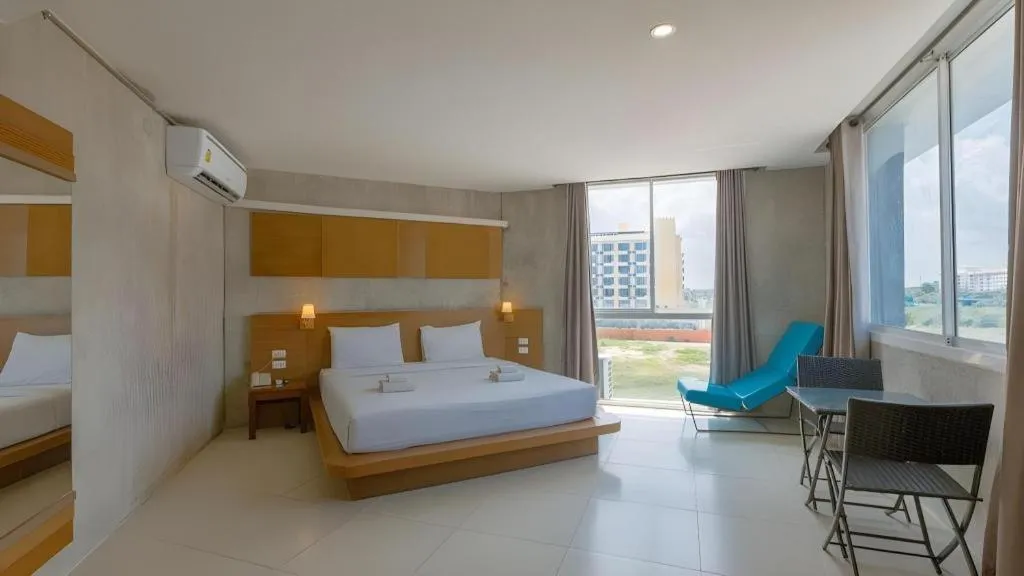 Bed in B2 Jomtien Pattaya Boutique & Budget Hotel